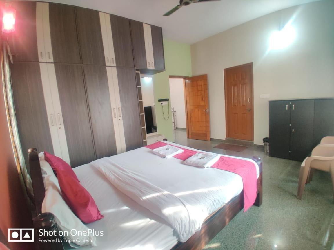 Nandan Home Stay Mysore Exteriör bild